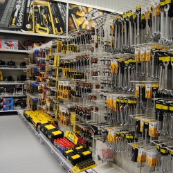 Estantes para Loja Bricolage