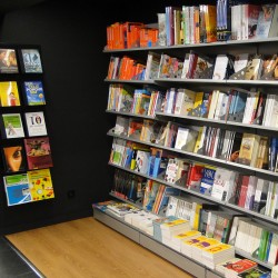 Estante para Livraria e Papelaria