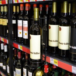 Expositor de Garrafa para Prateleira